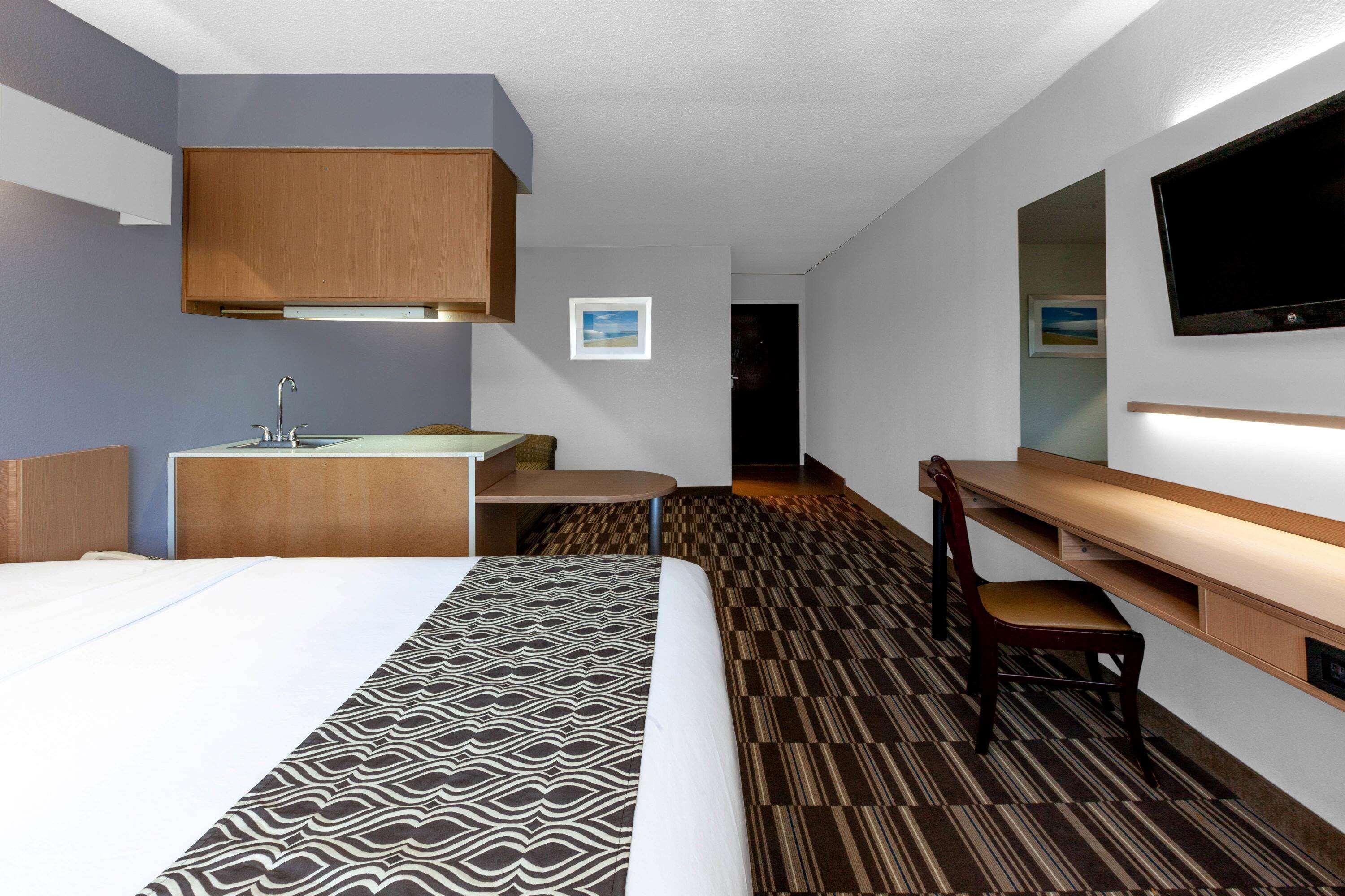 Microtel Inn Suite By Wyndham BWI Airport Линтикам Экстерьер фото